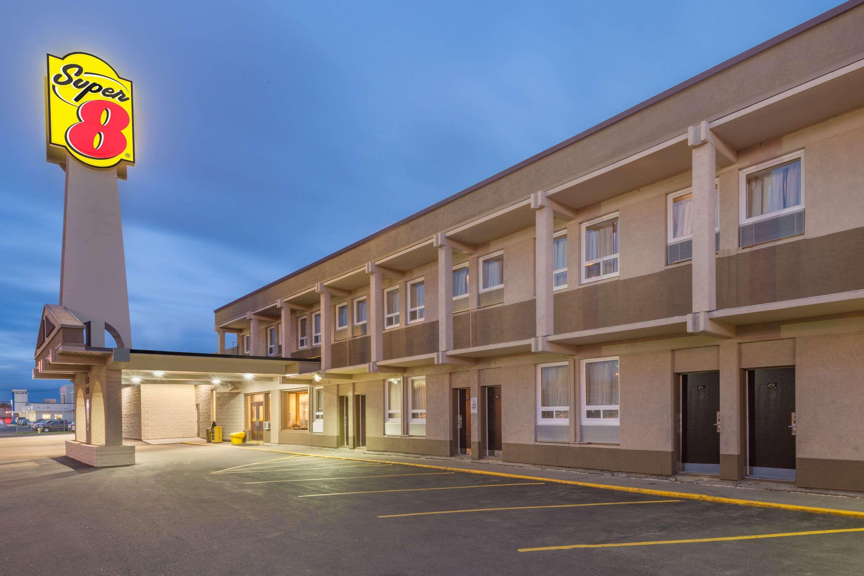 Super 8 By Wyndham Thunder Bay Motel Eksteriør bilde